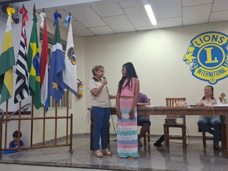 Estudante da Escola Helena Wirgues é vencedora de concurso de desenho promovido pelo Lions