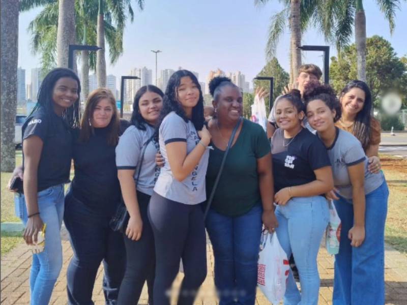 Alunos da escola Maria Ângela visitam a Feira de Profissões da Universidade Estadual de Londrina