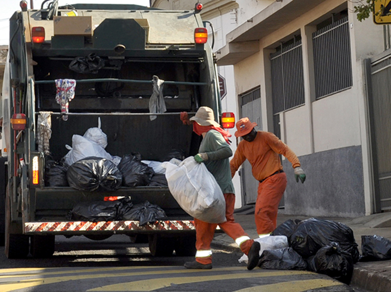 DIA DO SERVIDOR PÚBLICO - Órgãos públicos fecham segunda, mas coleta de lixo será normal