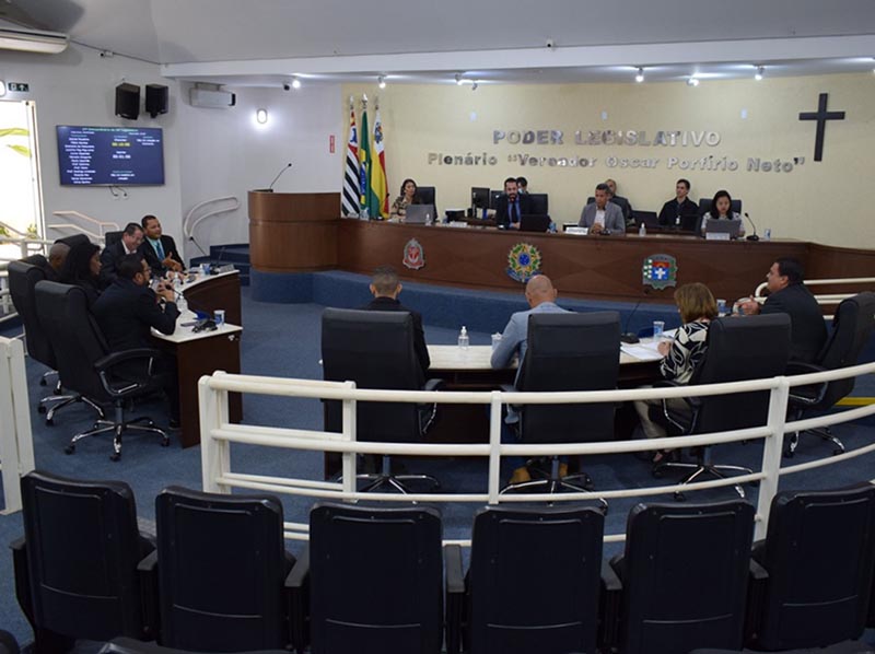 Vereadores aprovam reajuste dos servidores municipais