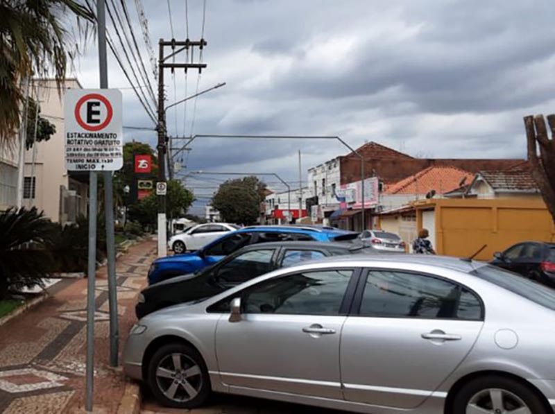 Estacionamento rotativo é retomado no centro de Paraguaçu