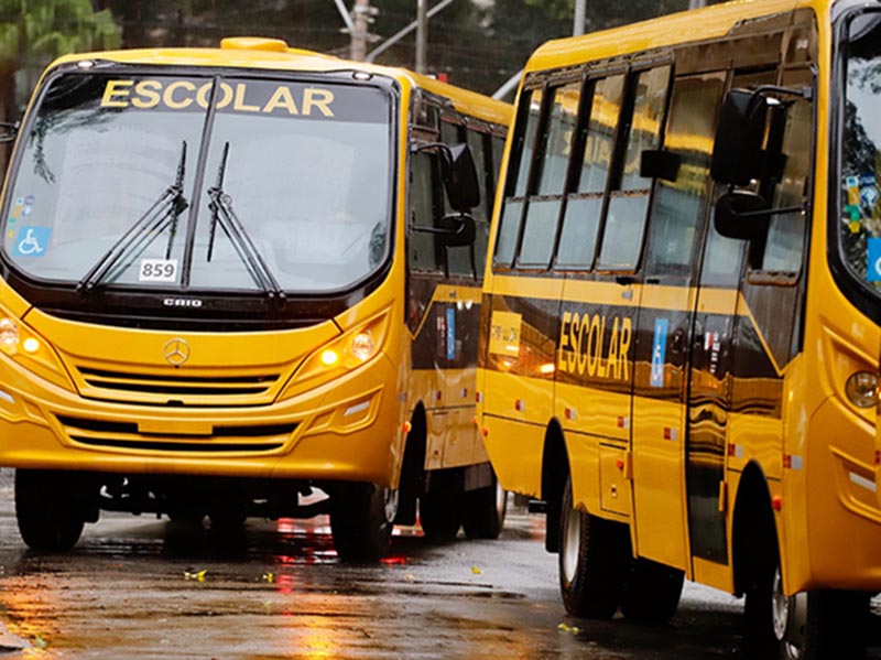 Prefeitura de Paraguaçu Paulista recebe mais dois ônibus escolares