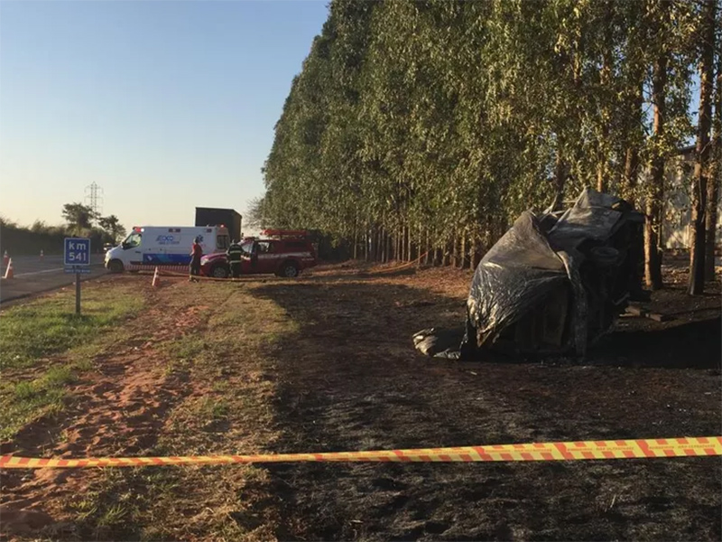 Acidente de trânsito deixa vítimas fatais na Rodovia Prefeito Homero Severo Lins em Martinópolis