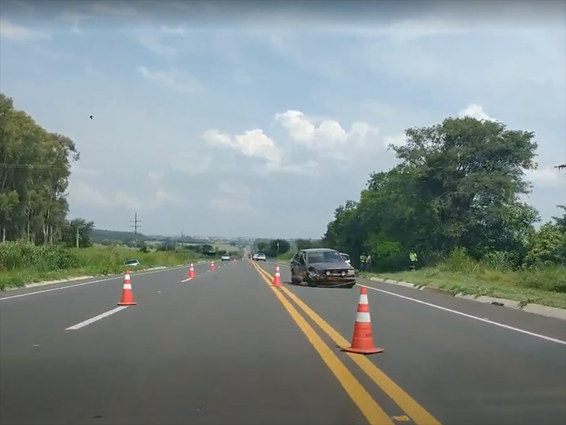 Colisão lateral deixa uma pessoa ferida na rodovia em Paraguaçu