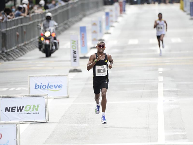 Paraguaçuense Danielzinho conquista segundo lugar na Corrida de São Silvestre