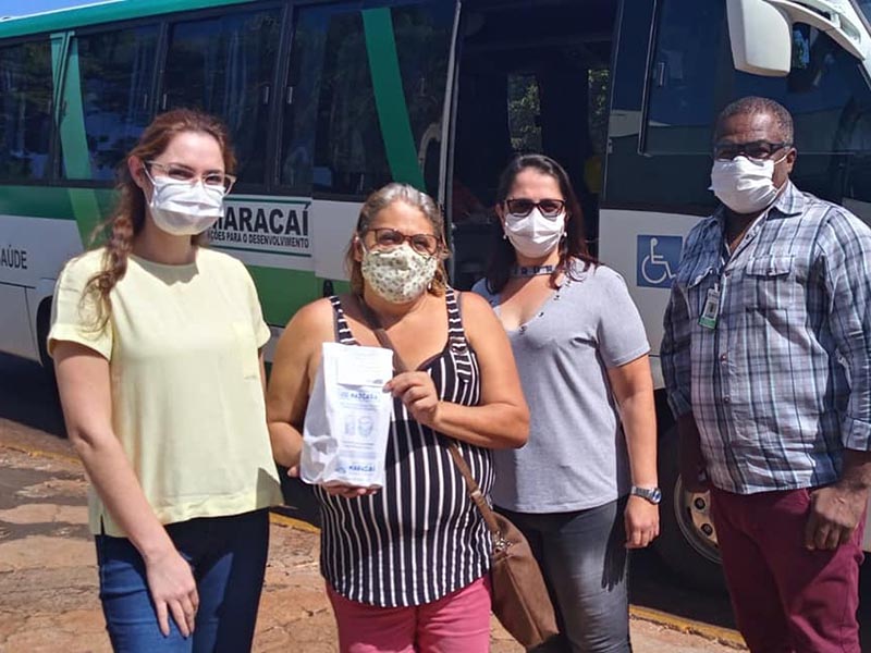 Maracaí distribui lanches para pacientes que fazem uso do transporte da saúde