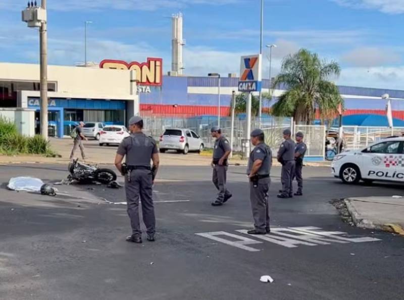 Motociclista morre após ser atingido por ônibus na zona sul de Marília