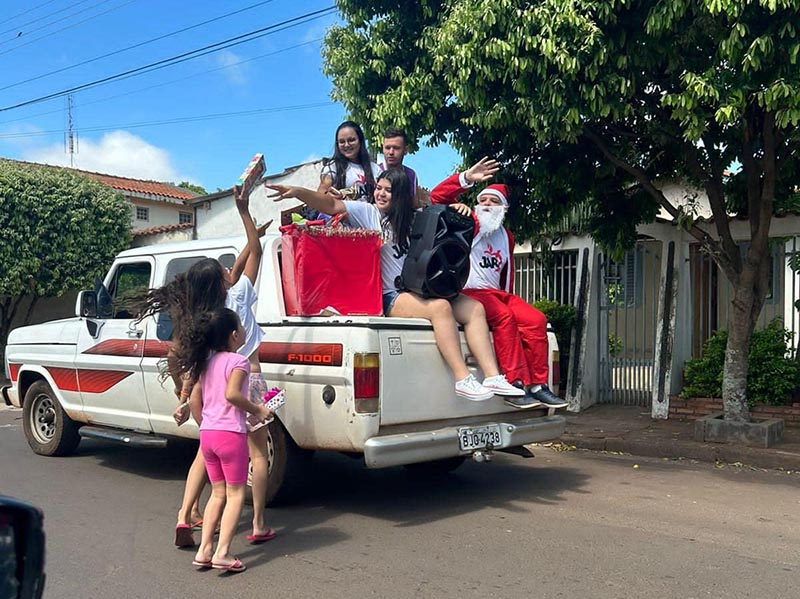 Campanha Natal Solidário JAR 2023 entrega mais de 700 brinquedos em Paraguaçu Paulista