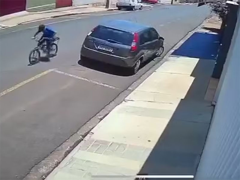 Corpo de Matheus foi achado a cerca de 1 km do local onde foi flagrado andando de bicicleta