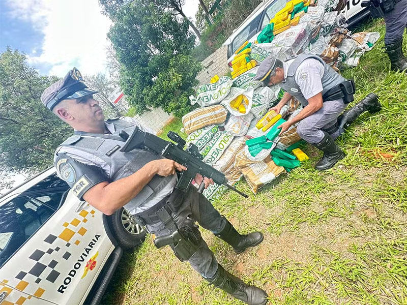 Motorista é preso com mais de 1,5 tonelada de maconha na Rodovia Raposo Tavares, em Pres. Prudente