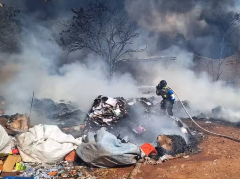 Incêndio destrói barracão de recicláveis em Tupã