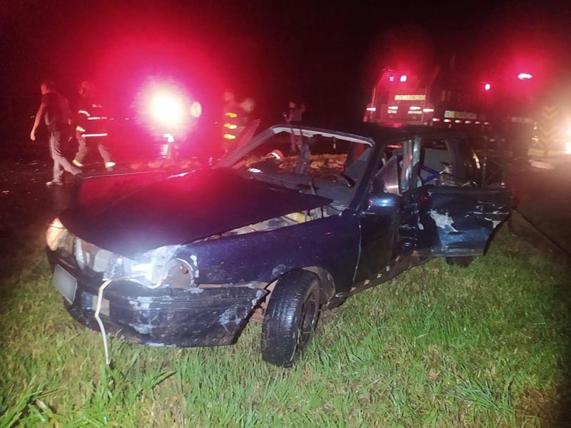 Batida entre carro e caminhão mata homem e adolescente e deixa dois gravemente feridas em Rancharia