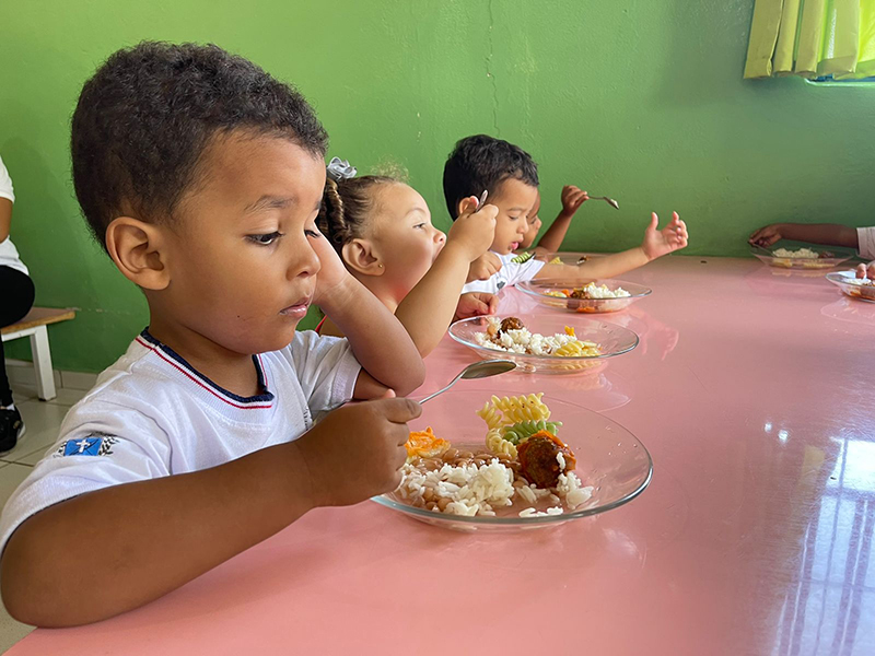 Merenda escolar ganha mais itens nas escolas municipais de Paraguaçu