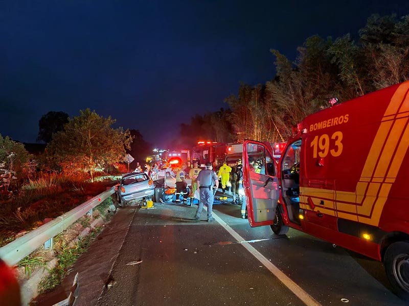 Jovens de 22 e 24 anos estão entre as vítimas de acidente com cinco mortes em João Ramalho