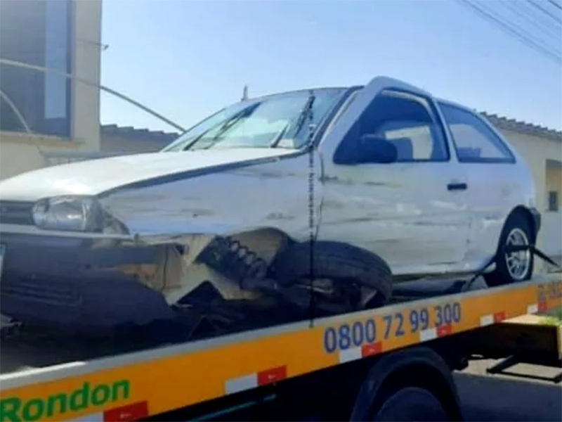 Jovem é preso após bater carro que alegou ter furtado para ir trabalhar em Pirajuí