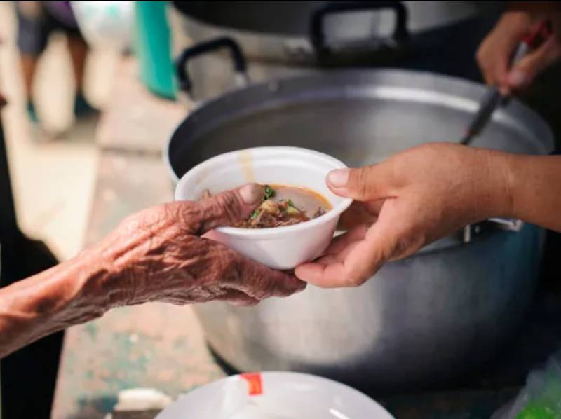 Insegurança alimentar é maior para mulheres negras, aponta relatório