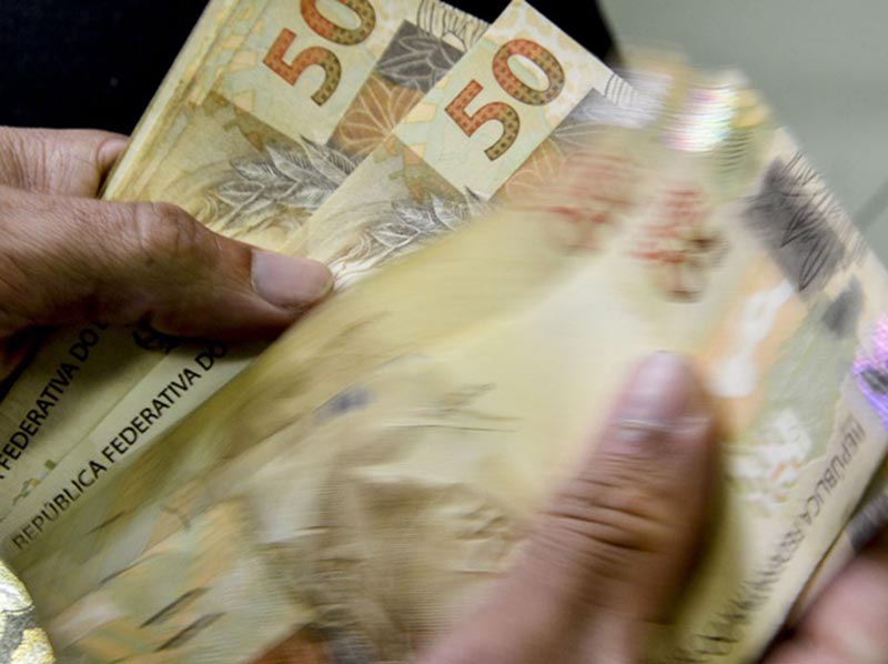 Última parcela de agosto do Auxílio Brasil é paga hoje