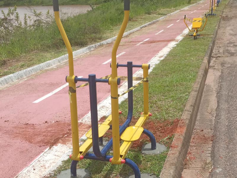 Prefeitura instala aparelhos de ginástica na Pista de Caminhada do Grande Lago