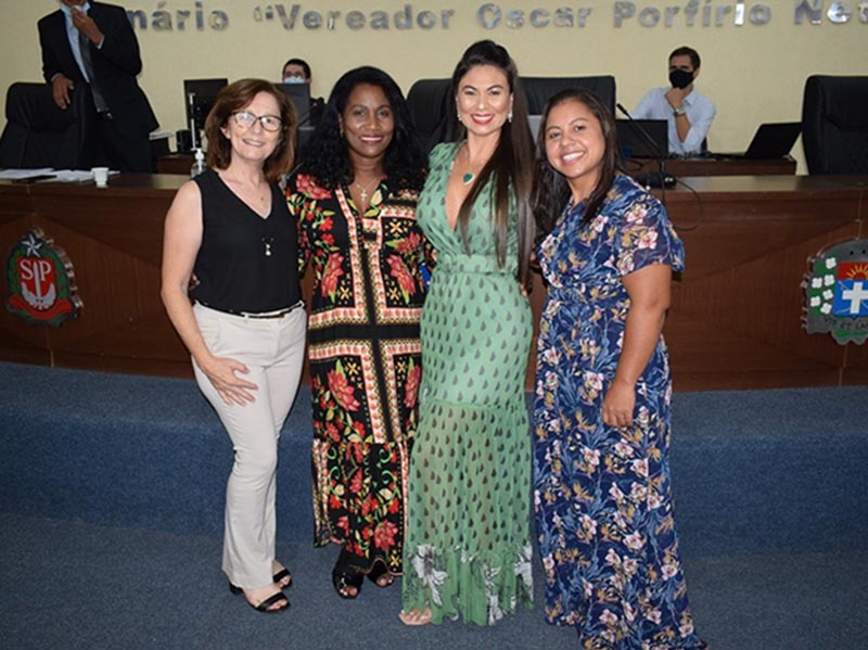 Câmara parabeniza vereadoras pelo Dia da Mulher