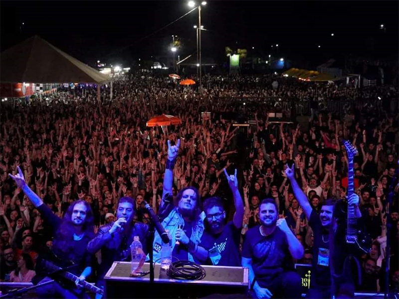 Banda Castellica é uma das atrações do 2º Estância Rock que acontece neste sábado (26)