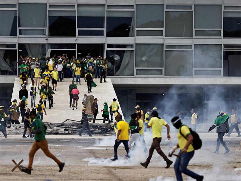 STF manda soltar mais 72 presos pelos atos golpistas de janeiro