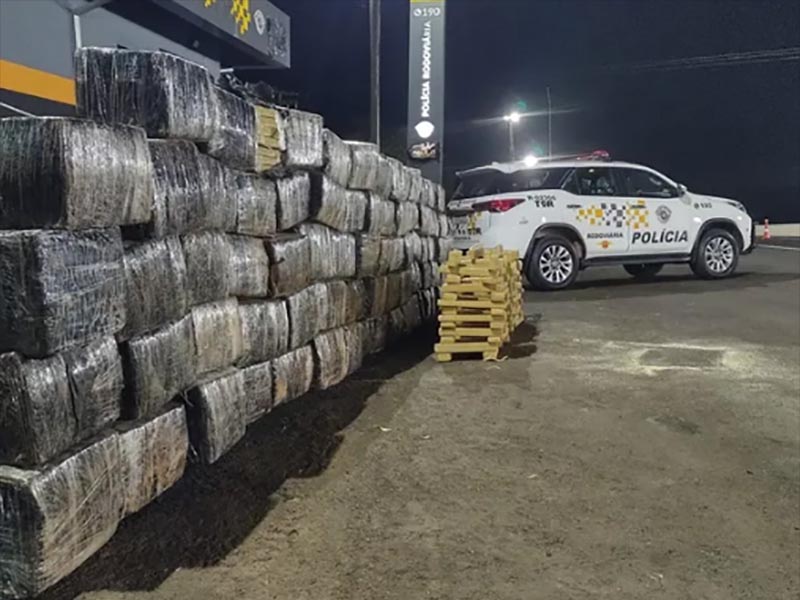 Mais de duas toneladas de maconha são apreendidas em rodovia de Ourinhos