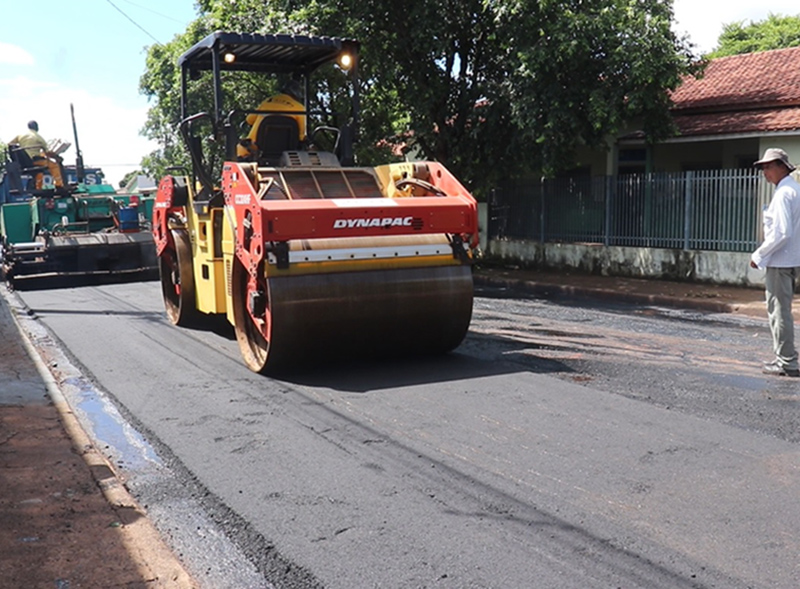 Prefeitura de Paraguaçu prossegue com recape de 70 mil m2 de ruas