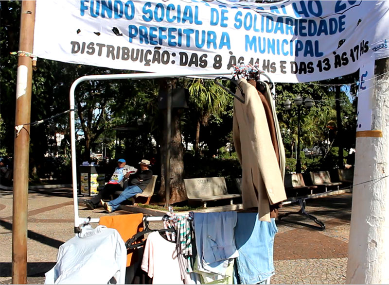 Fundo Social cria Cabide Solidário para aquecer pessoas carentes de Paraguaçu