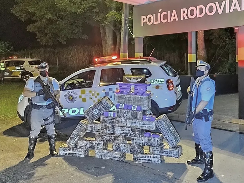 Motorista é preso com mais de 500 tabletes de maconha em rodovia de Santa Cruz do Rio Pardo