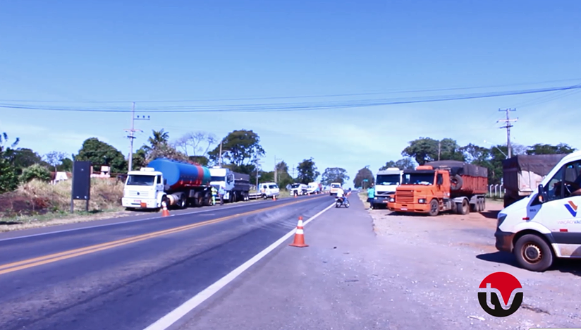 Paralisação dos caminhoneiros chega a Paraguaçu Paulista