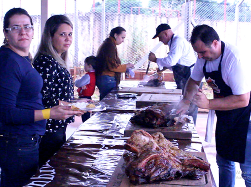 1º Torneio de Churrasco da Santa Casa reúne cerca de mil pessoas de Paraguaçu e região