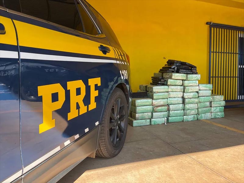 Homem é preso em Ourinhos transportando grande quantidade de maconha em veículo furtado