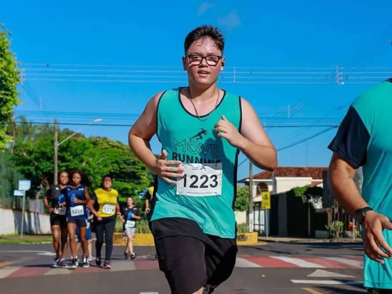 Após descoberta de câncer, jovem paraguaçuense inicia tratamento e família realiza Vakinha Solidária