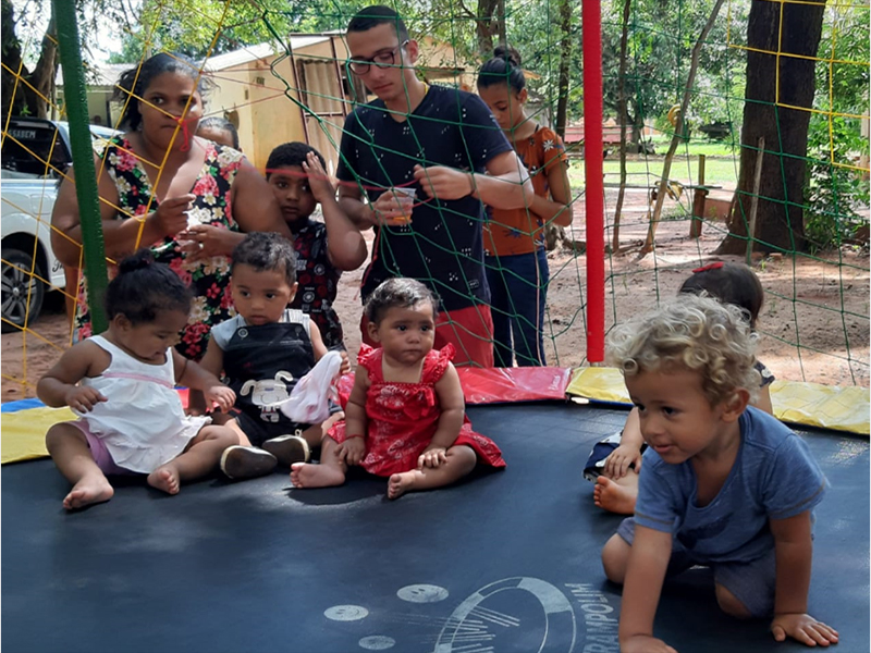 Voluntários realizam Festa de Natal para crianças do Loteamento Rancho Alegre