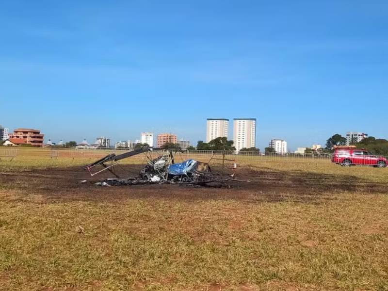 Piloto morre em queda de avião de pequeno porte em aeroclube de Bauru