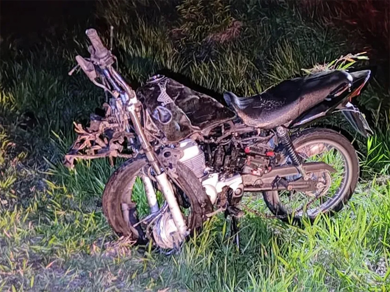 Casal morre após acidente entre carro e moto em estrada vicinal de Tupã