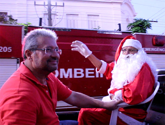 Grande festa marca a chegada do Papai Noel em Paraguaçu Paulista