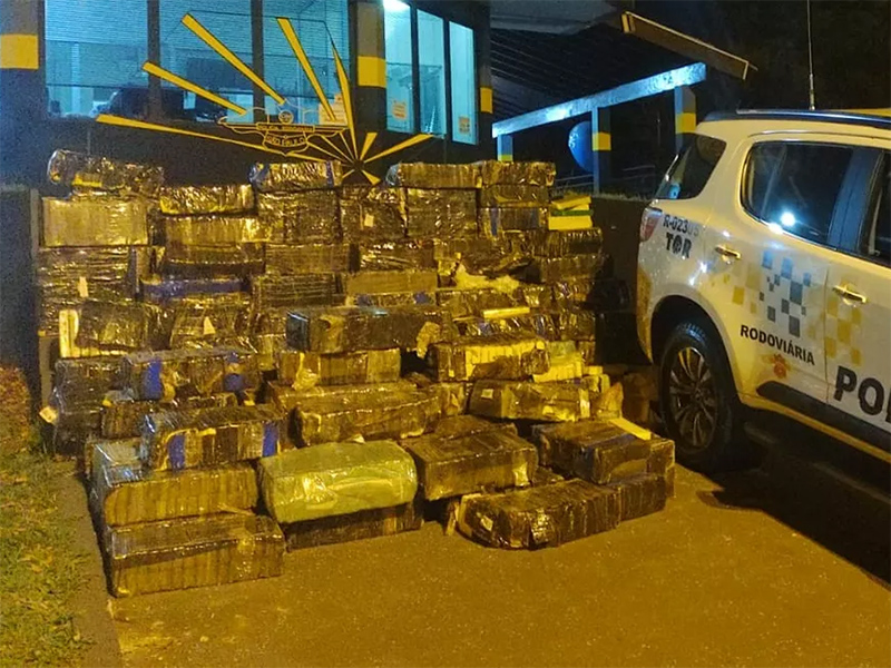 Polícia Rodoviária apreende mais de 2 toneladas de maconha em Palmital