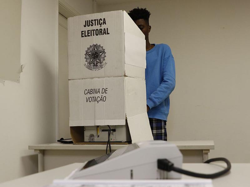 Termina hoje prazo para eleitor justificar ausência no primeiro turno