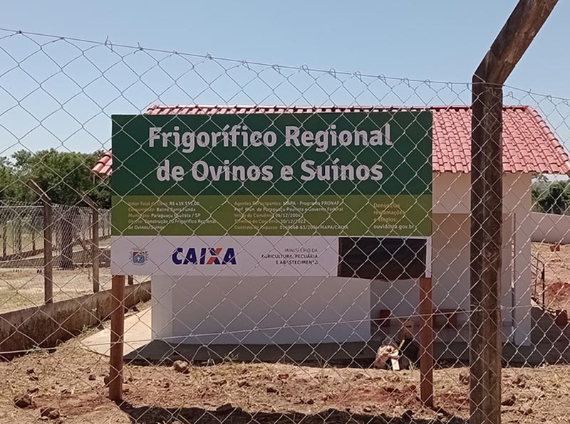 Prefeitura entrega Frigorífico Regional de Ovinos e Suínos à população