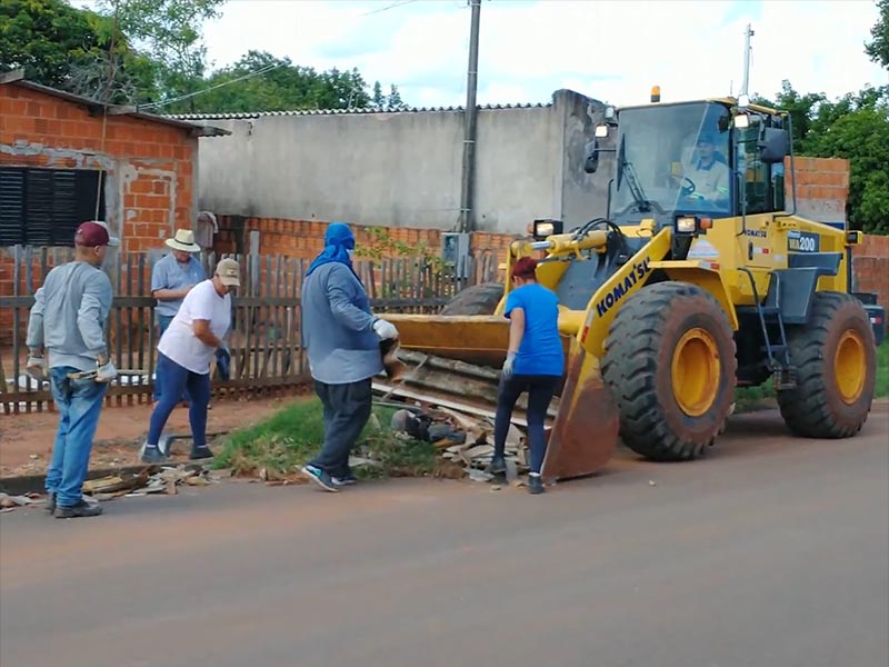 Mutirão 'Limpeza Já' chega a região central de Paraguaçu Paulista nesta quarta