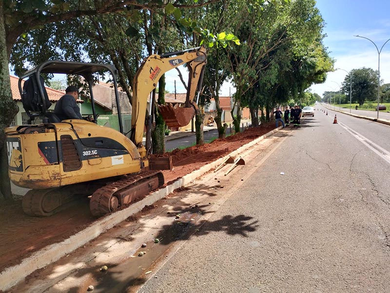 Prefeitura inicia as obras da construção de ciclovia na Av. Sete de Setembro