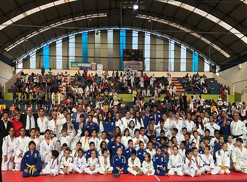 Com a presença de 600 atletas, 6° Torneio de Judô Isaburo Suto é sucesso