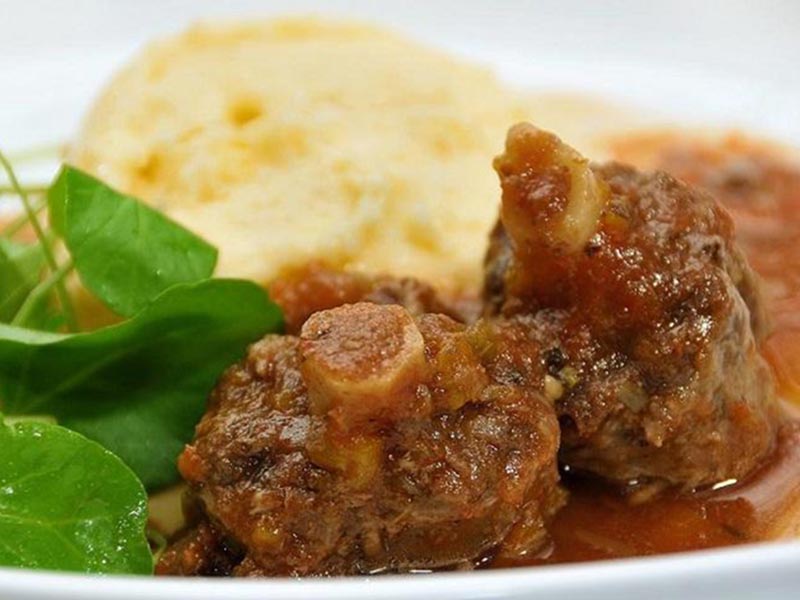 Gosta de rabada com polenta? Hoje tem no Restaurante Turquinho!