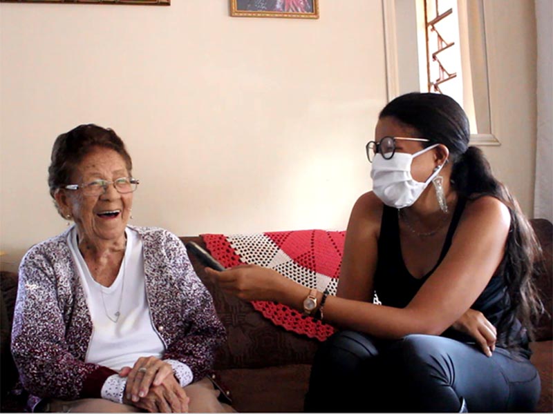 Conheça a dona Domingas, que acaba de completar 100 anos