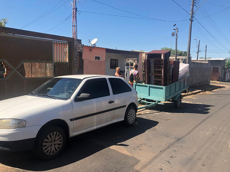 Motorista tem corpo queimado e é atropelado por ladrão durante roubo de carro em Tupã