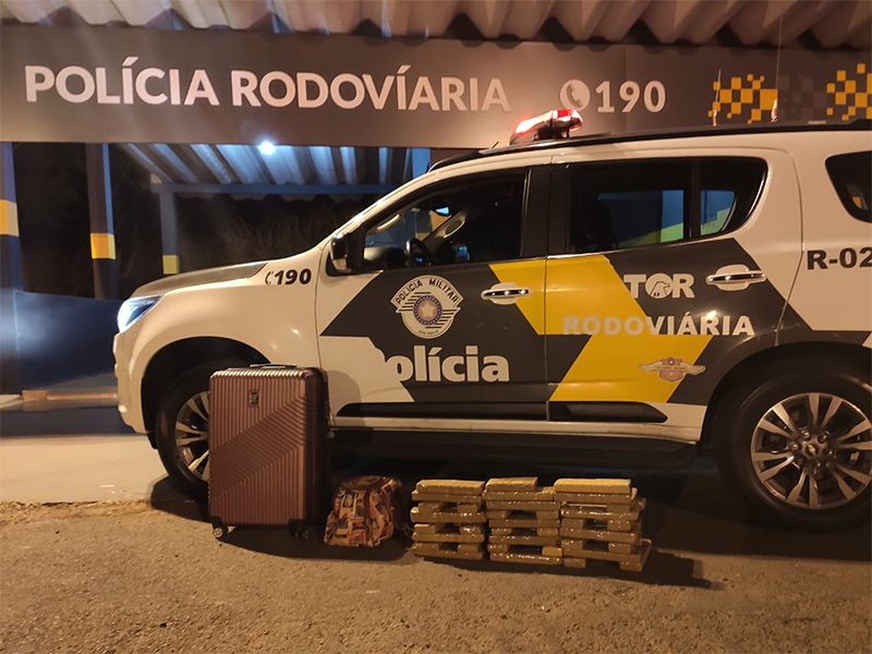 Polícia Rodoviária prende duas mulheres por tráfico de drogas em Santa Cruz do Rio Pardo