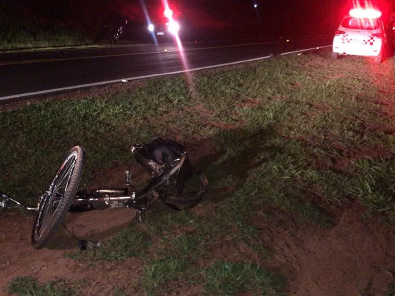 Ciclista de 29 anos morre depois de ser atropelado por picape em rodovia vicinal de Indiana