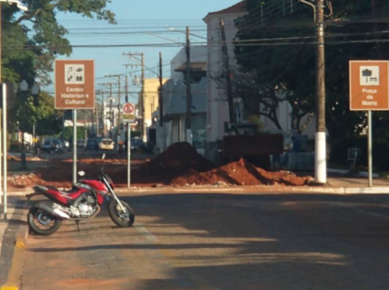 Prefeitura dá início às obras de reabertura da Rua Irmã Gomes em Paraguaçu Paulista