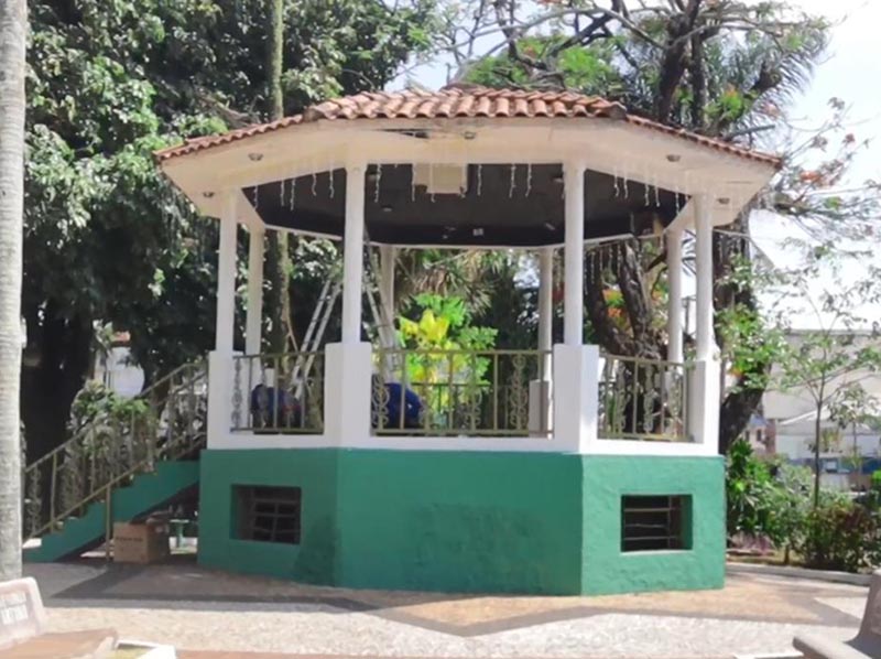 Prefeitura revitaliza coreto na Praça da Matriz